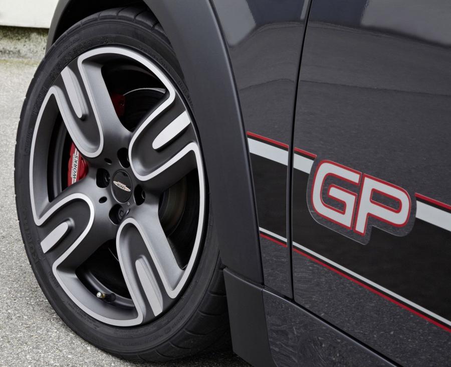  Mini Cooper GP JCW 2013 года  (фото 27 из 82)